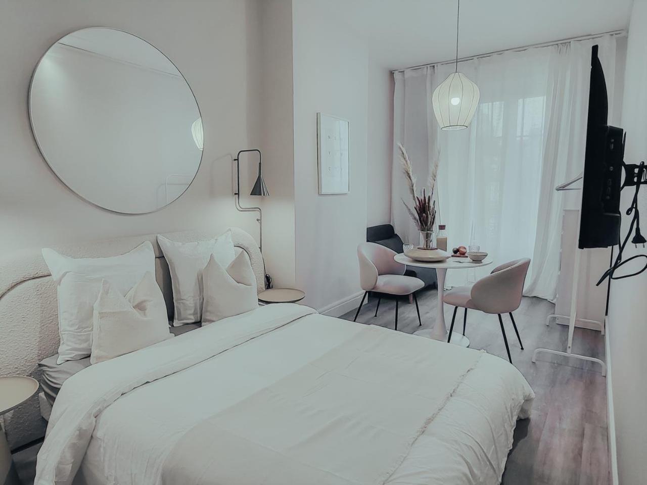 Suite Onega Lyon Extérieur photo