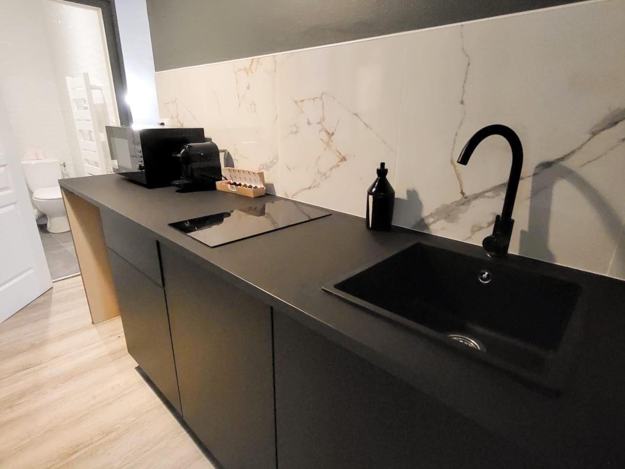 Suite Onega Lyon Extérieur photo