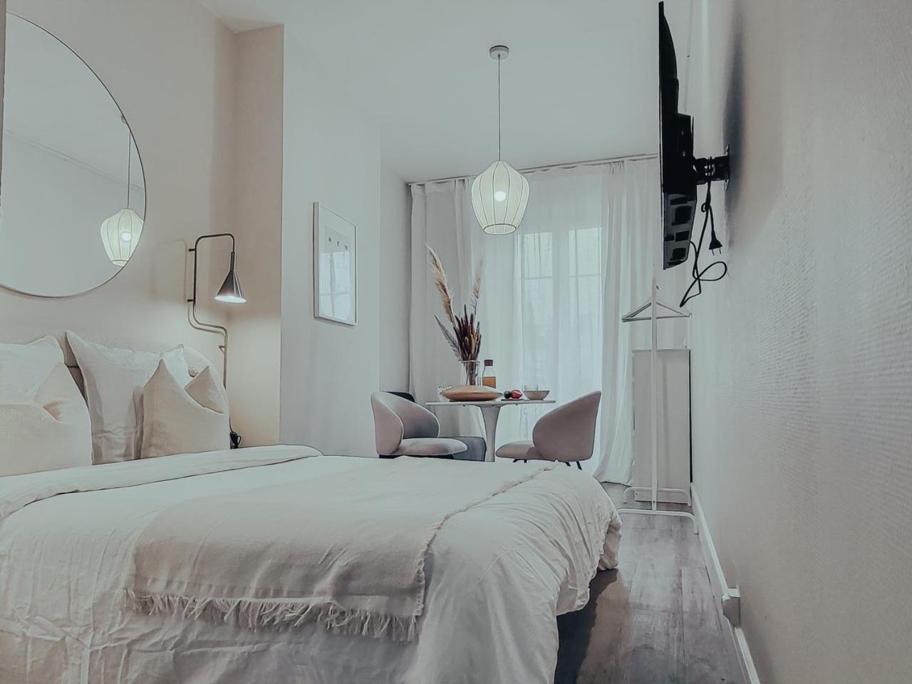 Suite Onega Lyon Extérieur photo