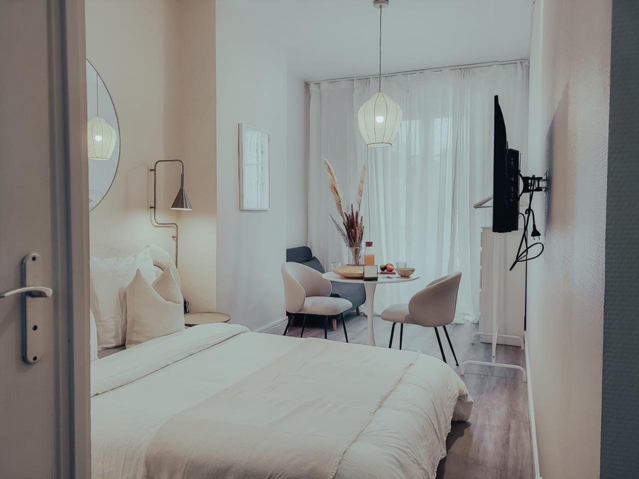 Suite Onega Lyon Extérieur photo